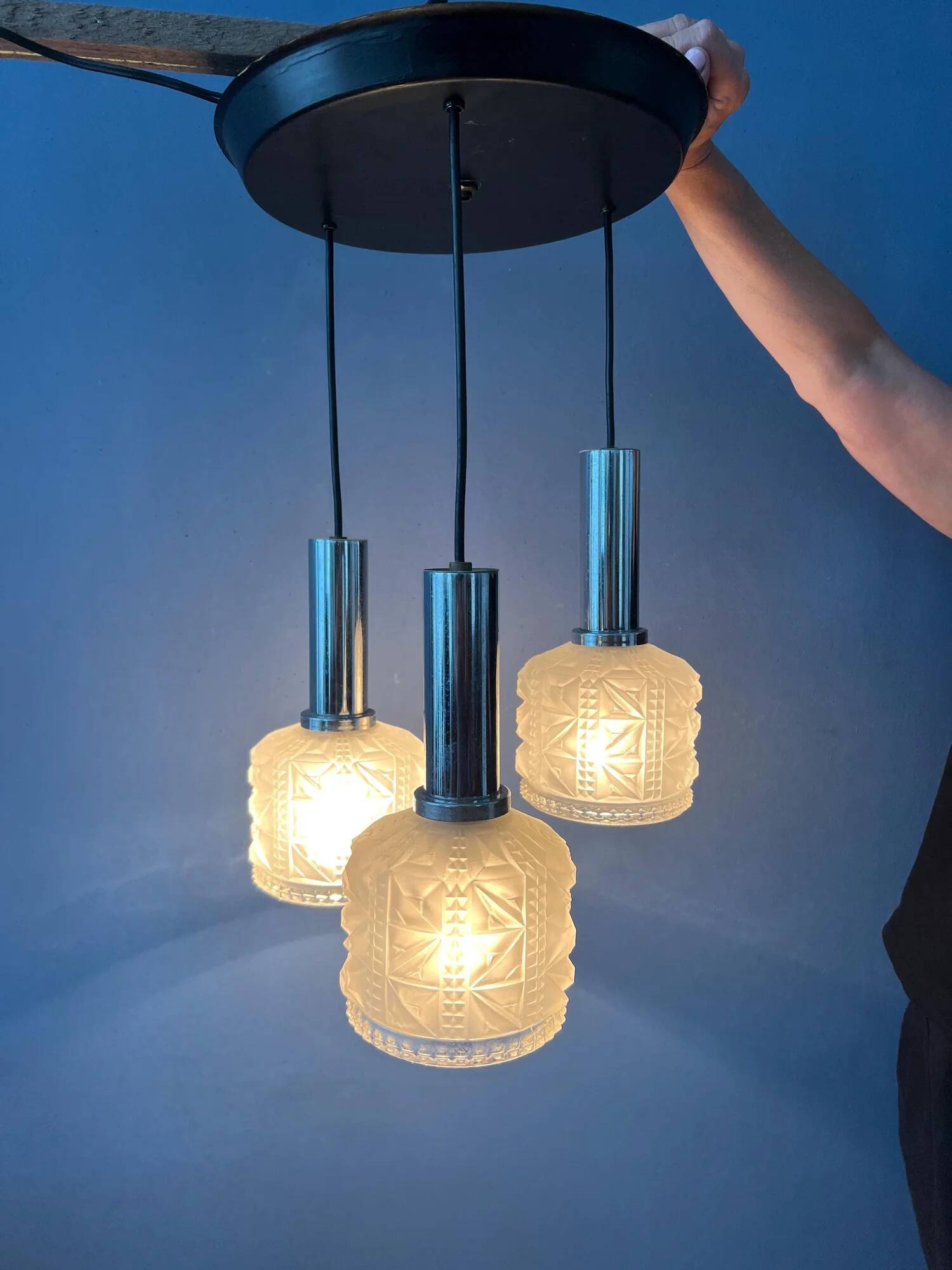 Vintage Frosted Glass Cascade Pendant Light