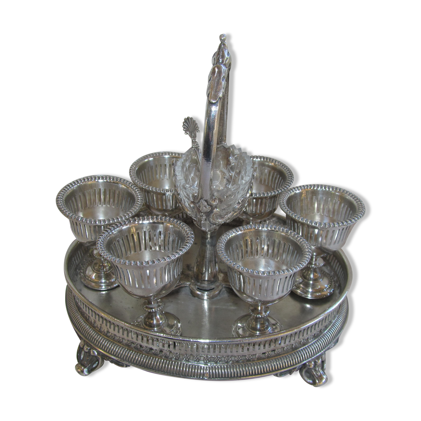 Egg bowl old egg service silver metal 6 shells display salt shaker