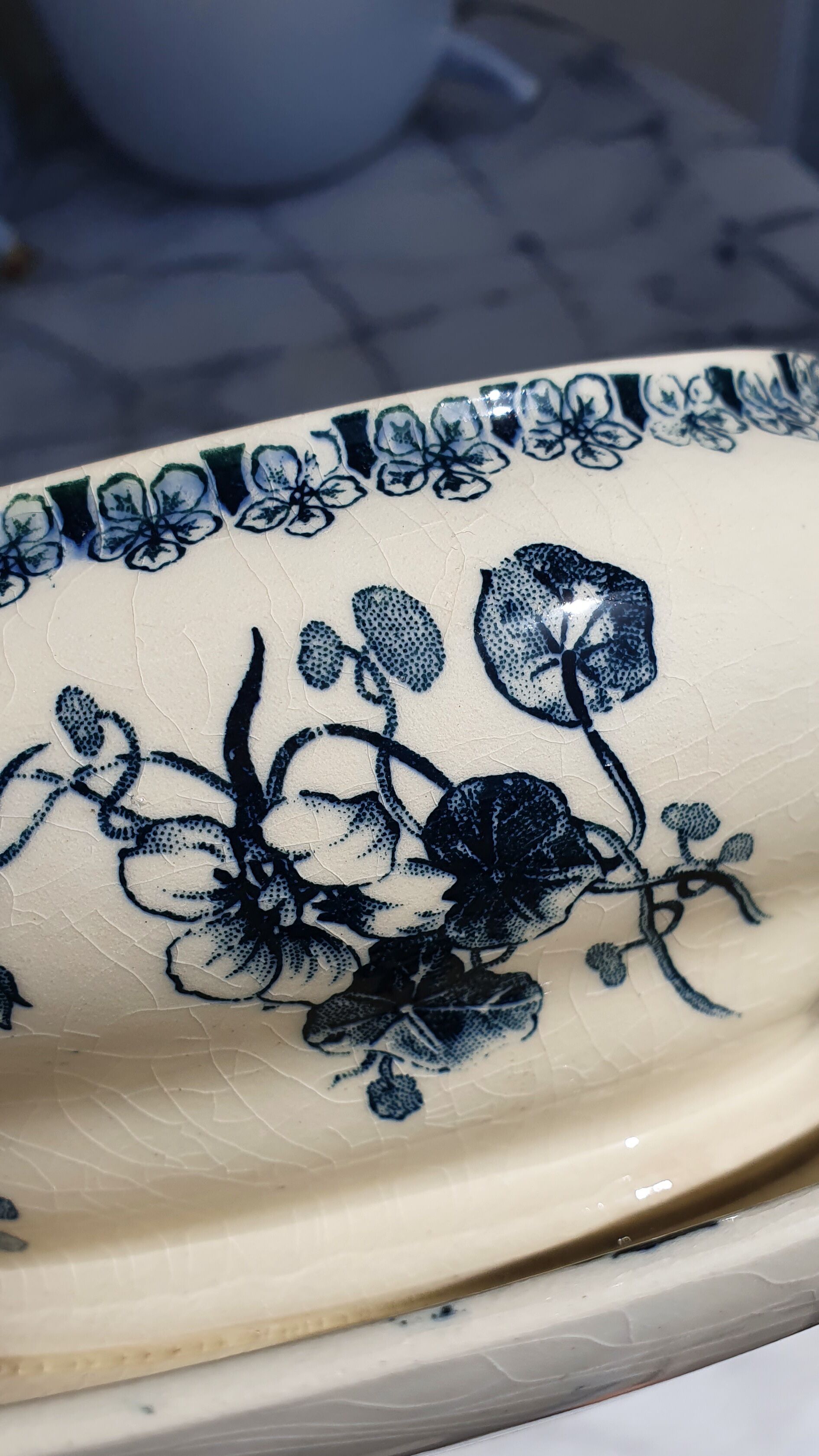 Earthenware sausage maker