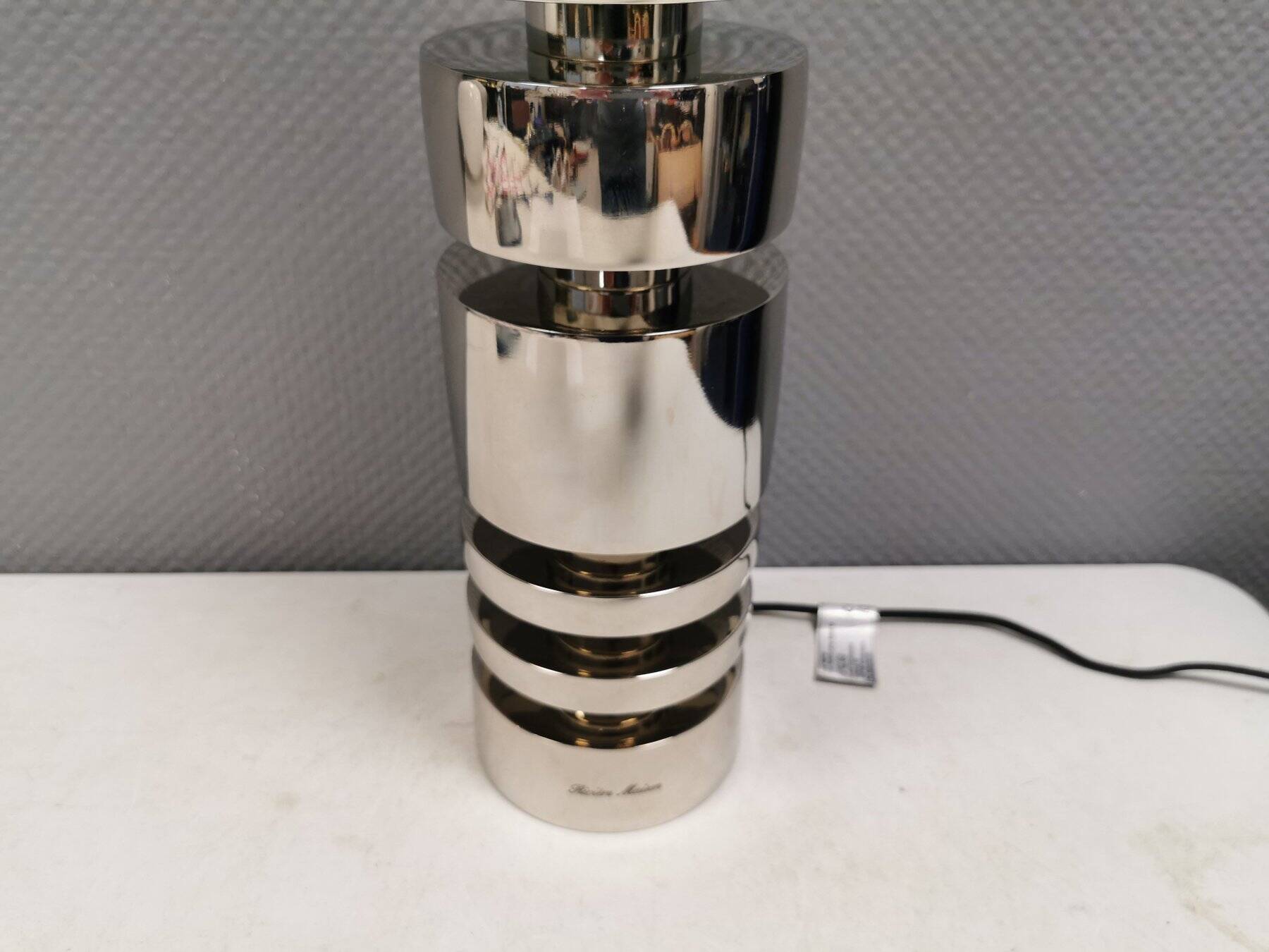 Design lamp in chrome, from Dutch Reviera Maison.