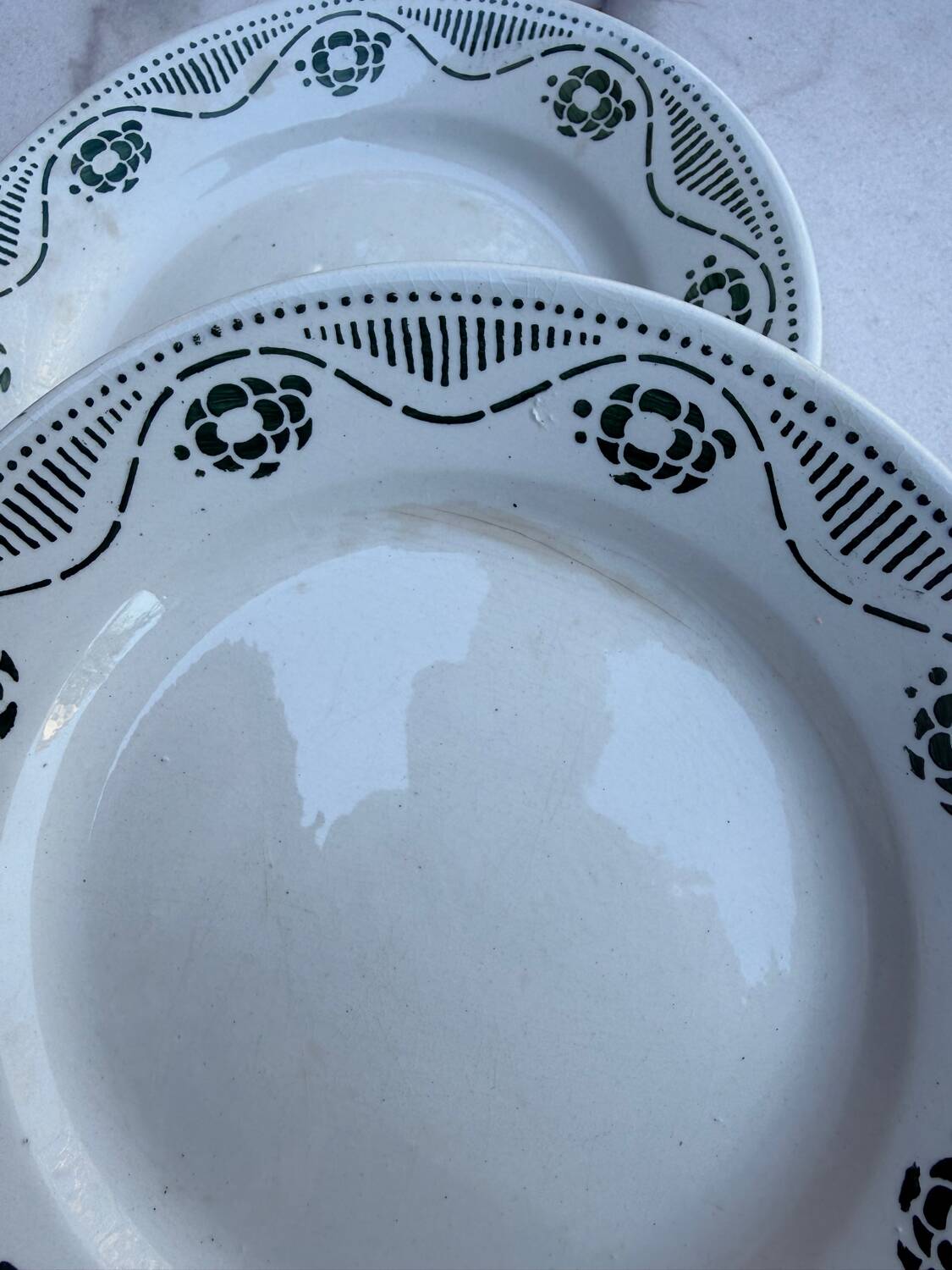 Set of 8 flat plates Creil and Montereau