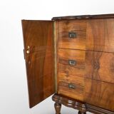 Italian art deco walnut chest of drawers, 1940s.