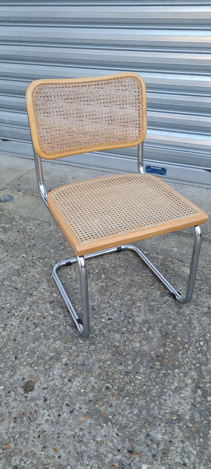Chaise B32 par Marcel Breuer