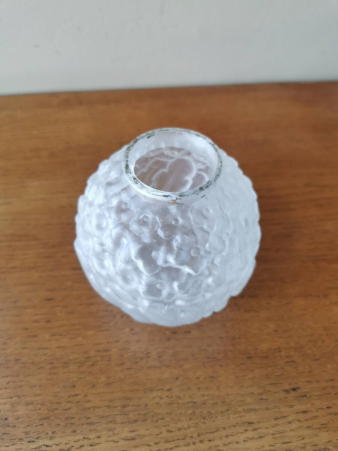 Small art deco ball vase in white glass paste