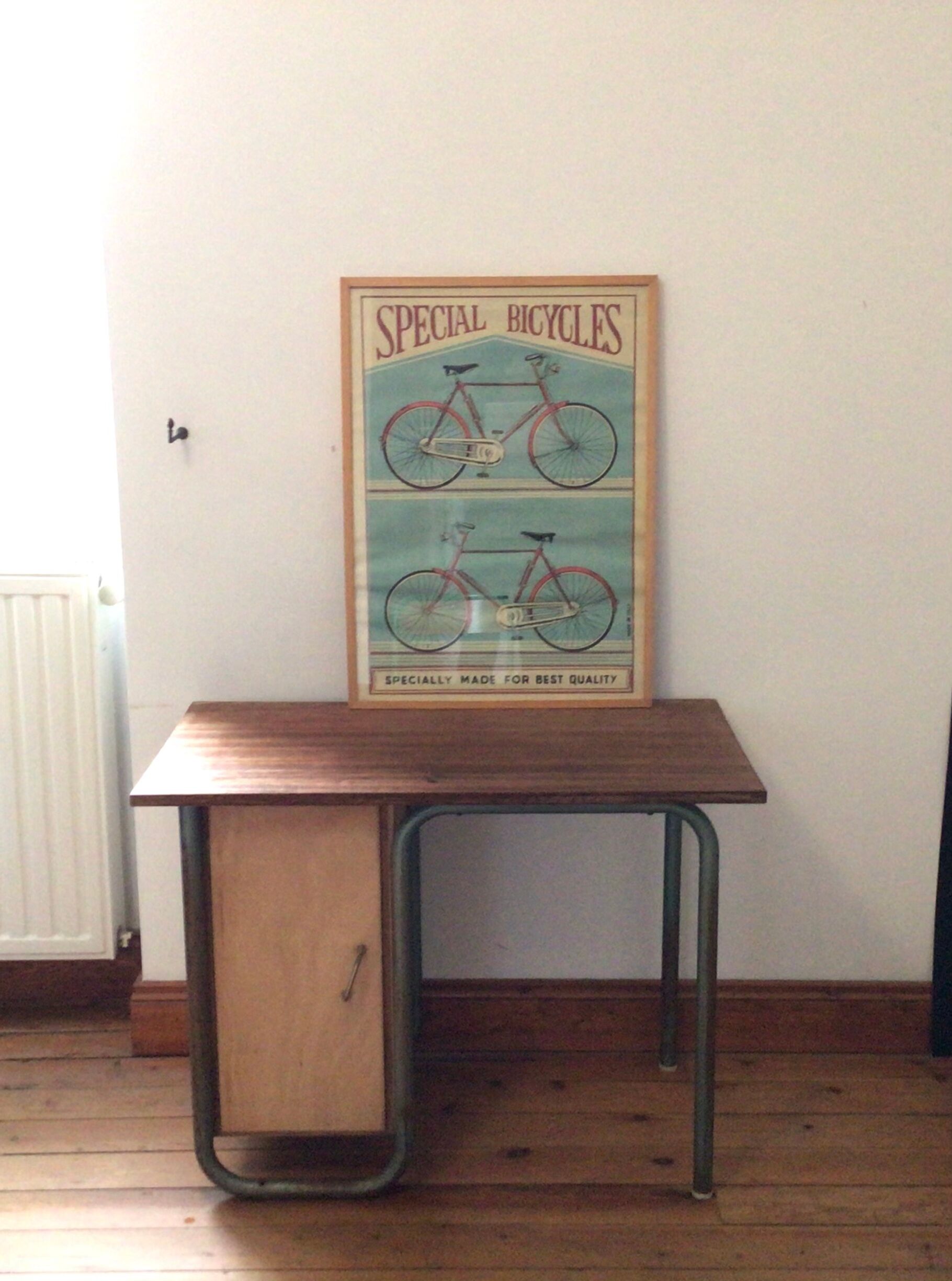 Children's desk
