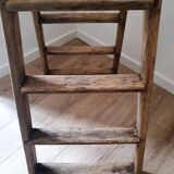 Wooden painter stepladder