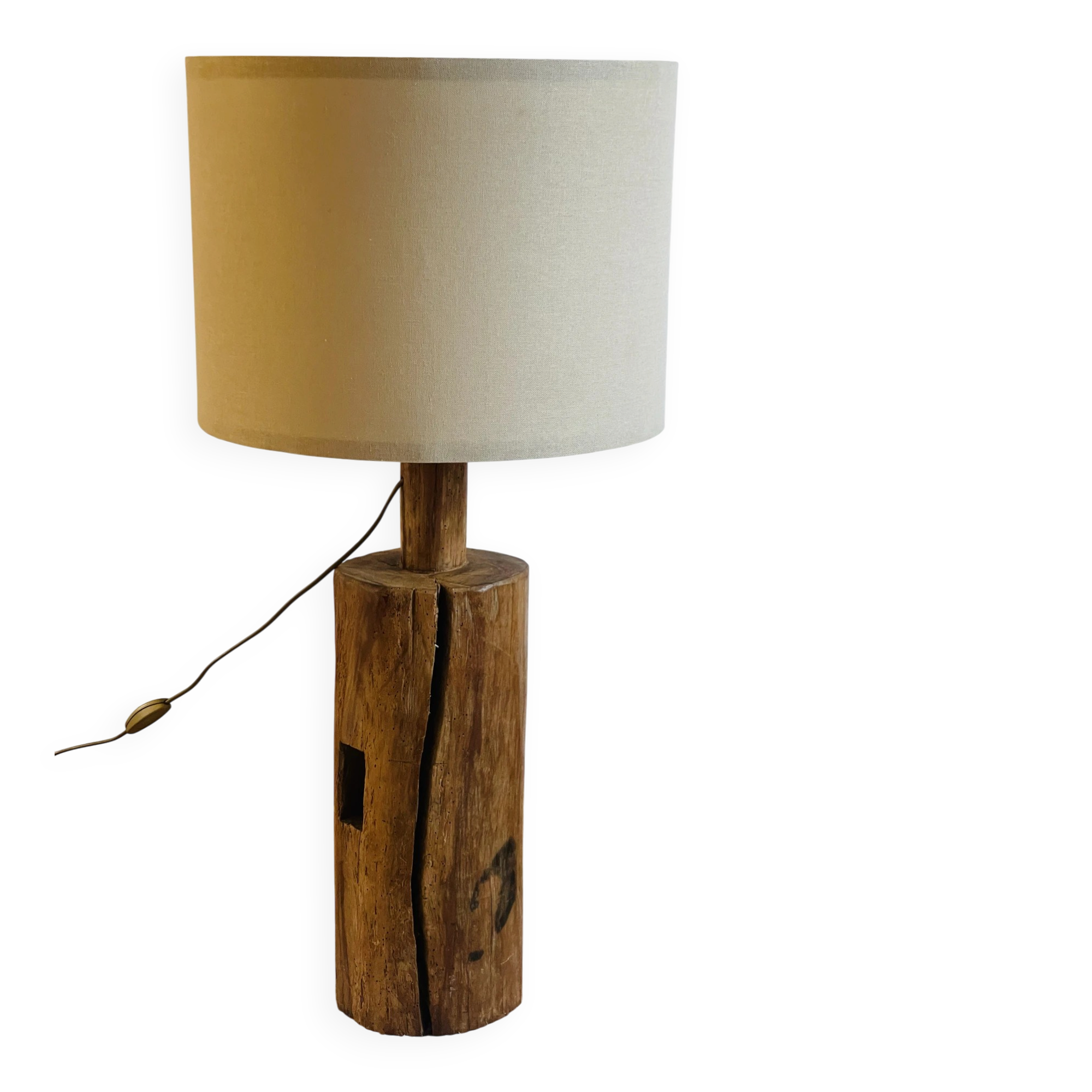 Lampe en bois brutaliste