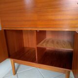 Scandinavian secretary