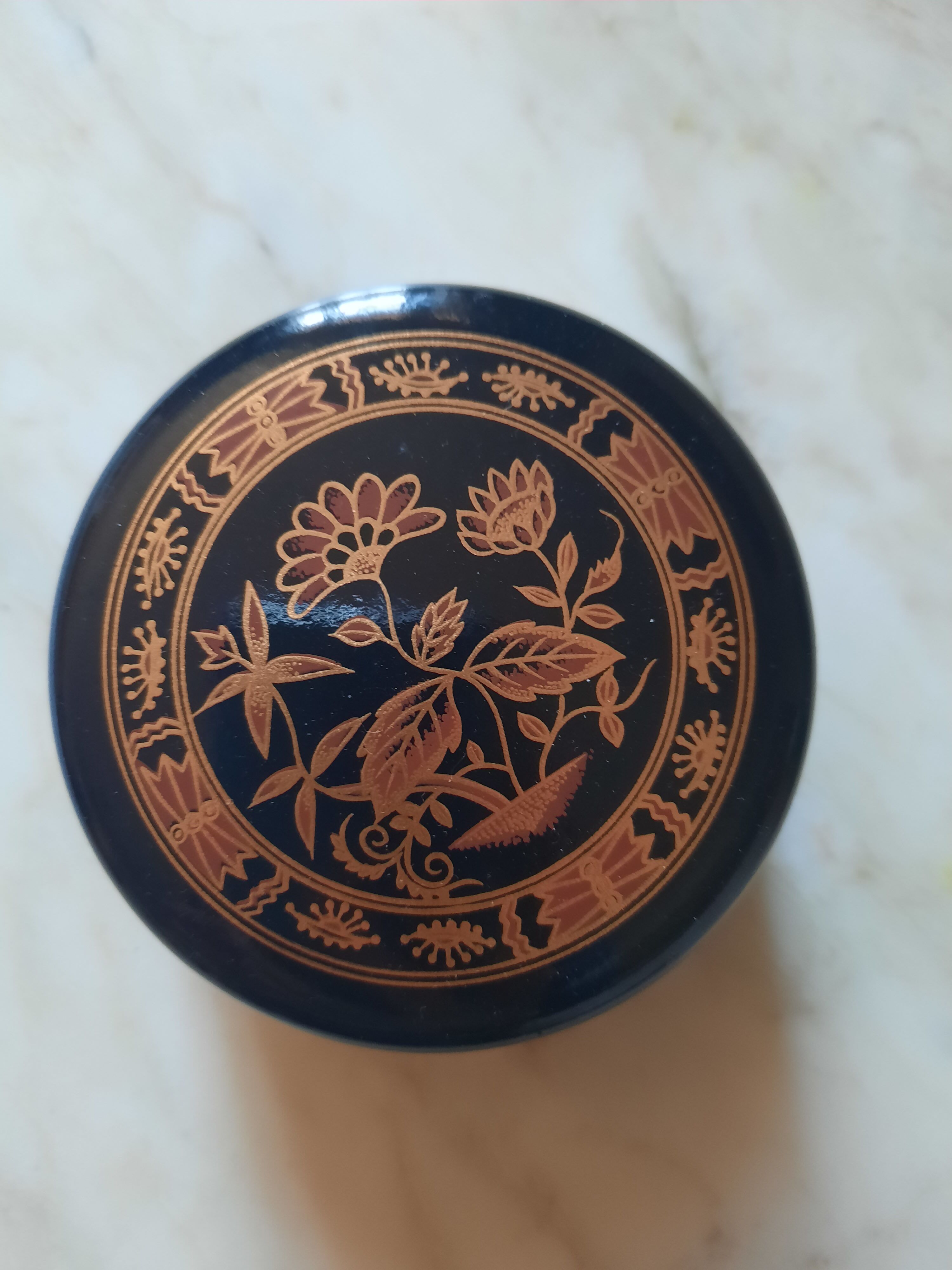 Boîte japonaise en laque