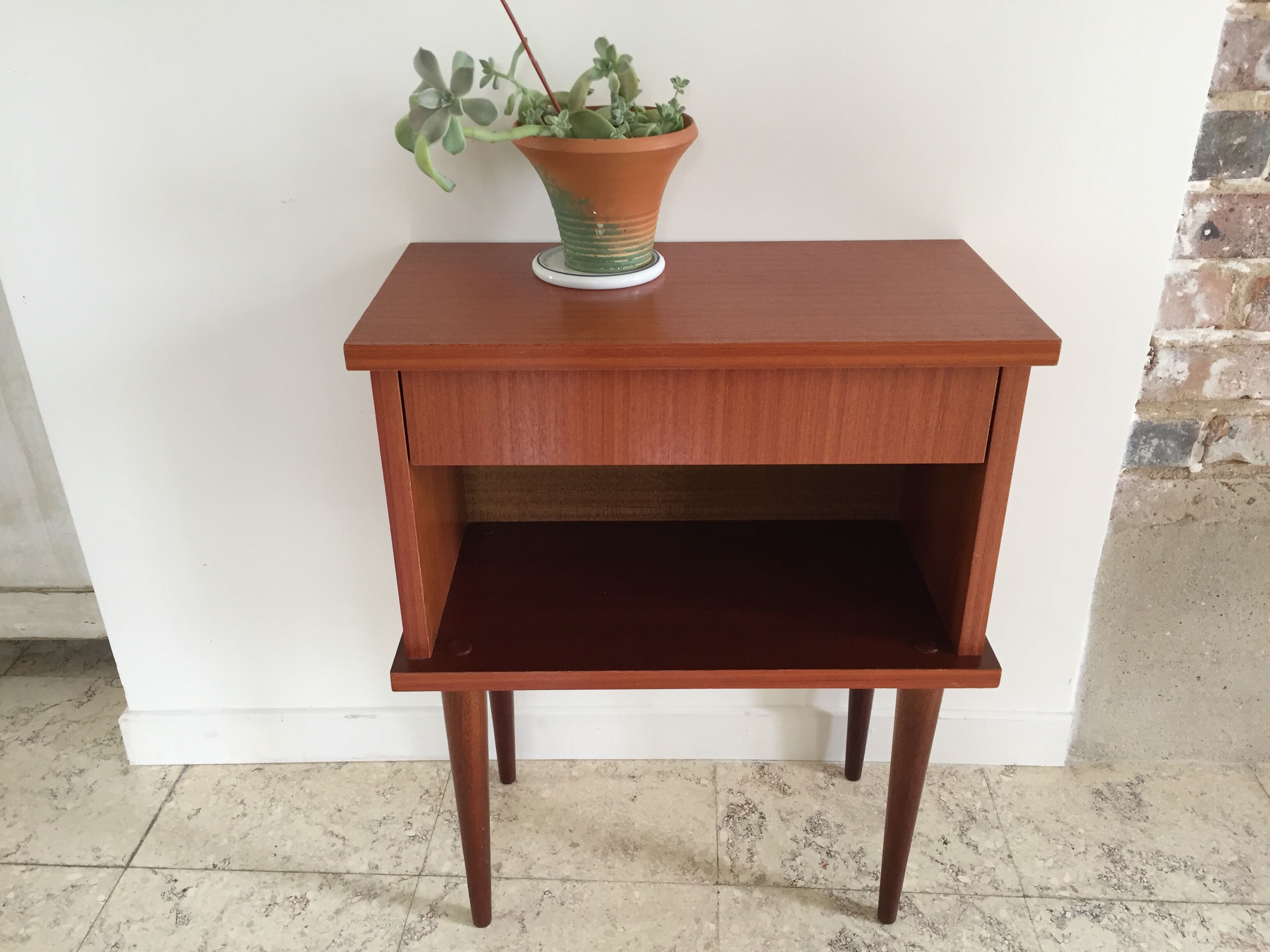 Table de chevet pieds compas vintage