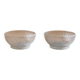 Set of 2 vintage glass bowls