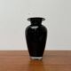 Postmodern black art glass vase by Hans Jürgen Richartz for the Richartz art collection, 1980s.