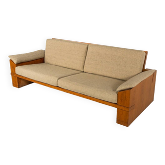 Mid-Century Modern Sofa by Guiseppe Rivadossi, Wood and Fabric Italy, 1970s - New Upholstery