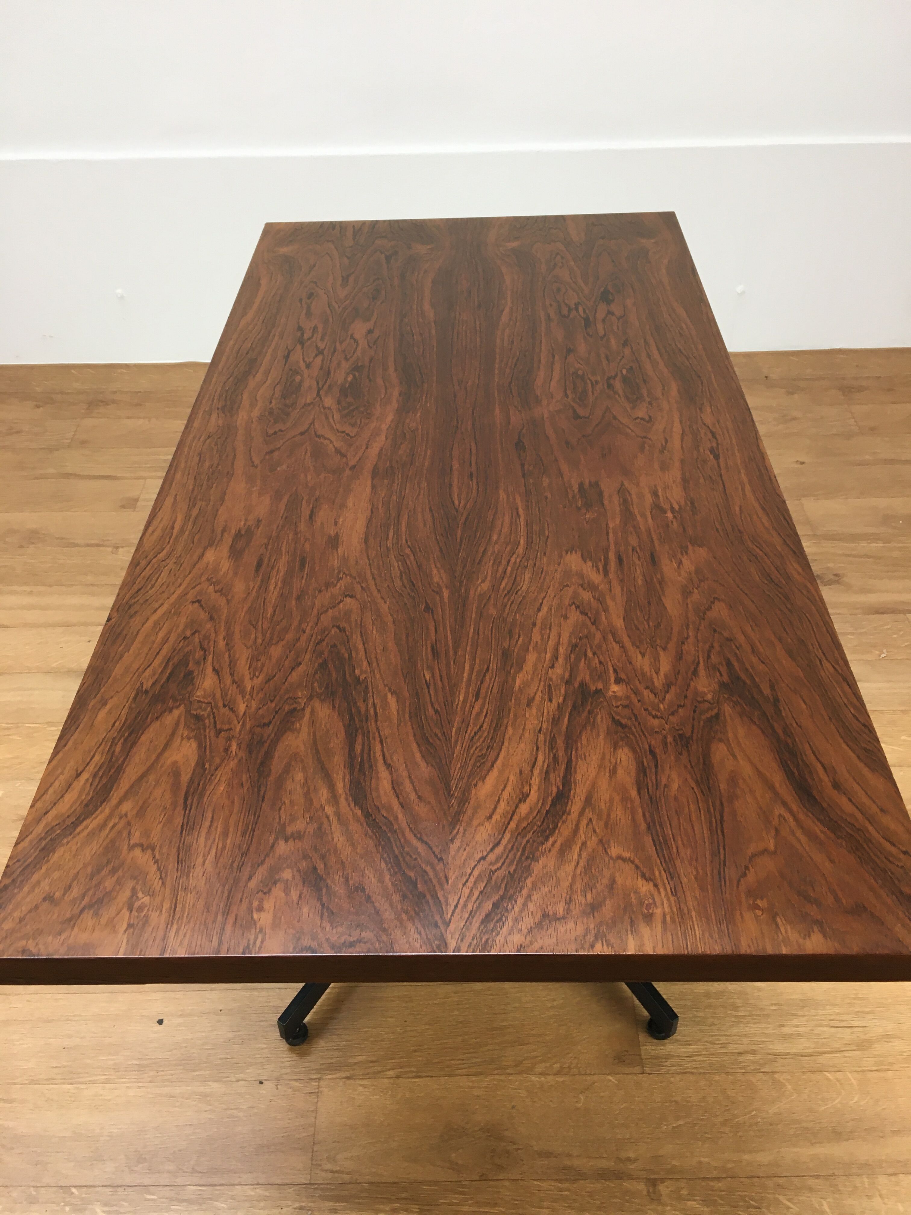 Coffee table goes up and down Ilse rosewood, modular