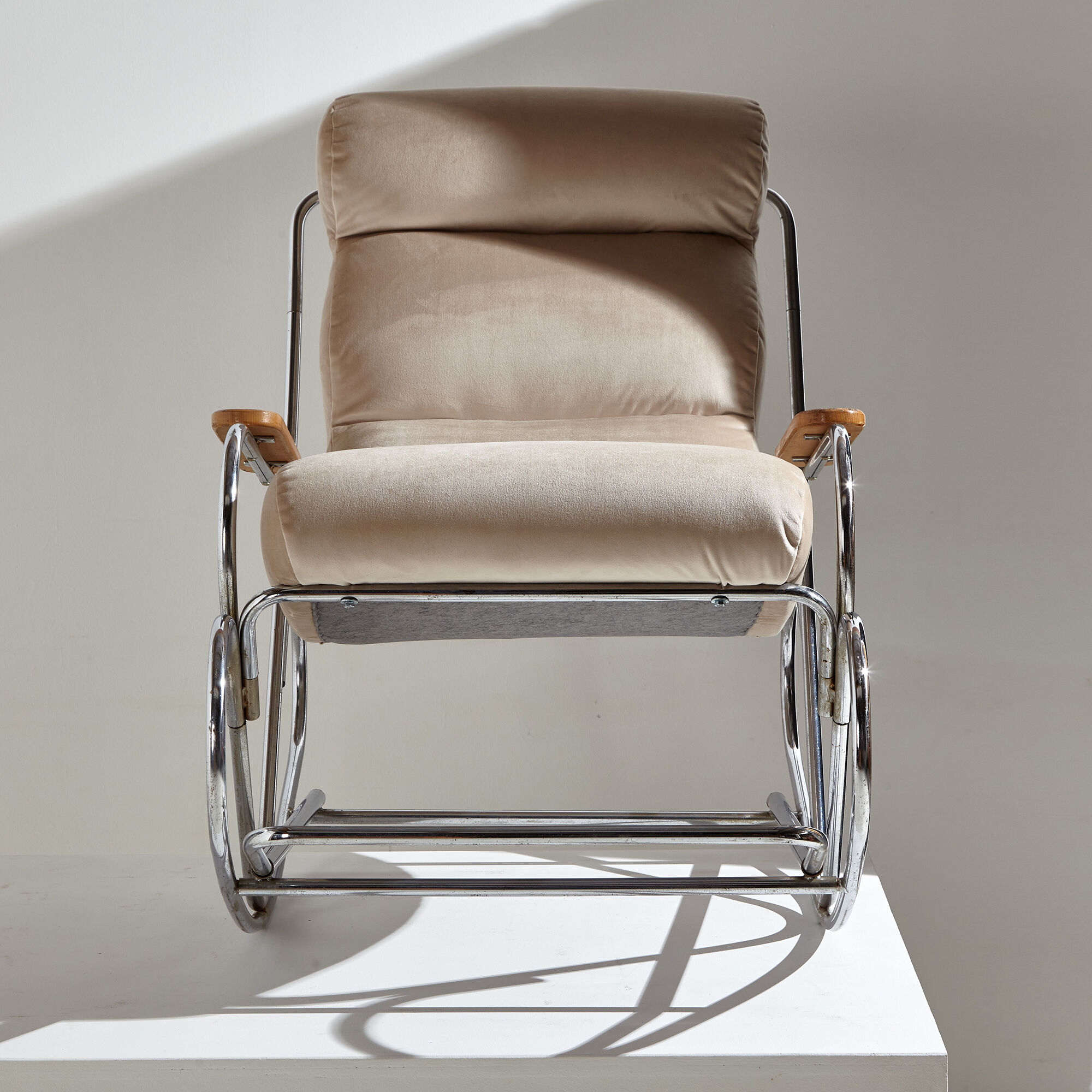 Tubular rocking chair