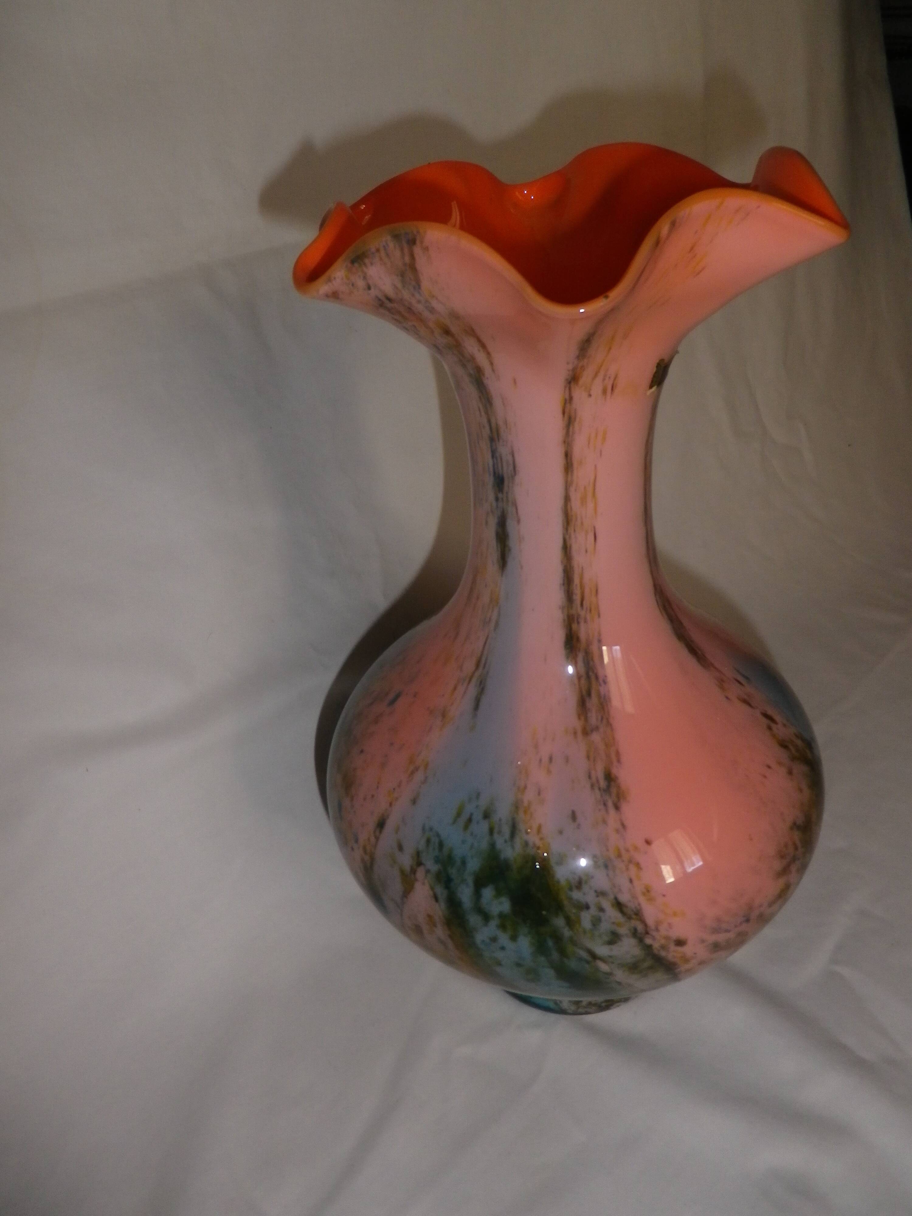 Murano vase with corolla neck