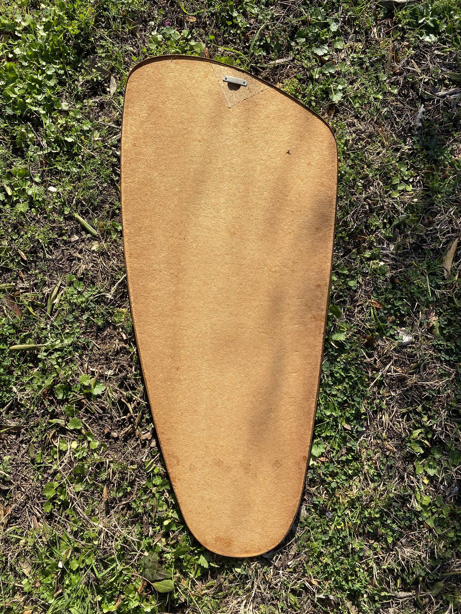 Grand miroir mural de forme asymétrique, Allemagne années 60