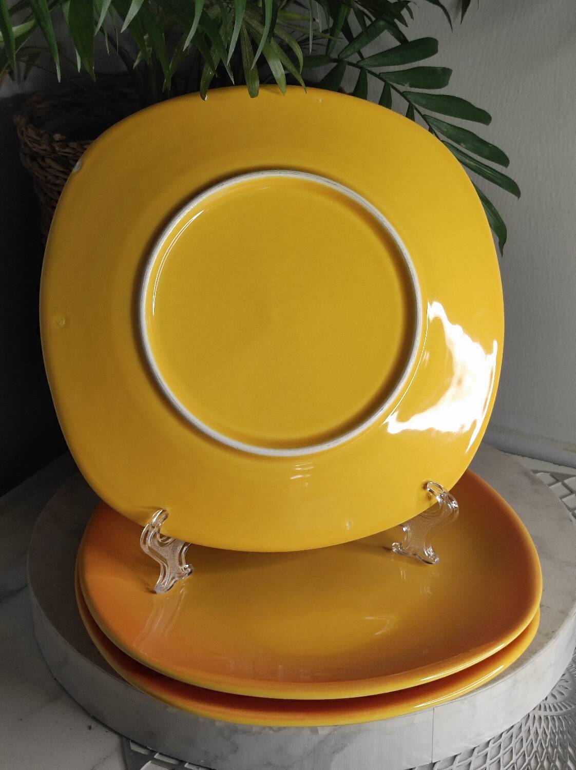 Assiettes à dessert jaunes