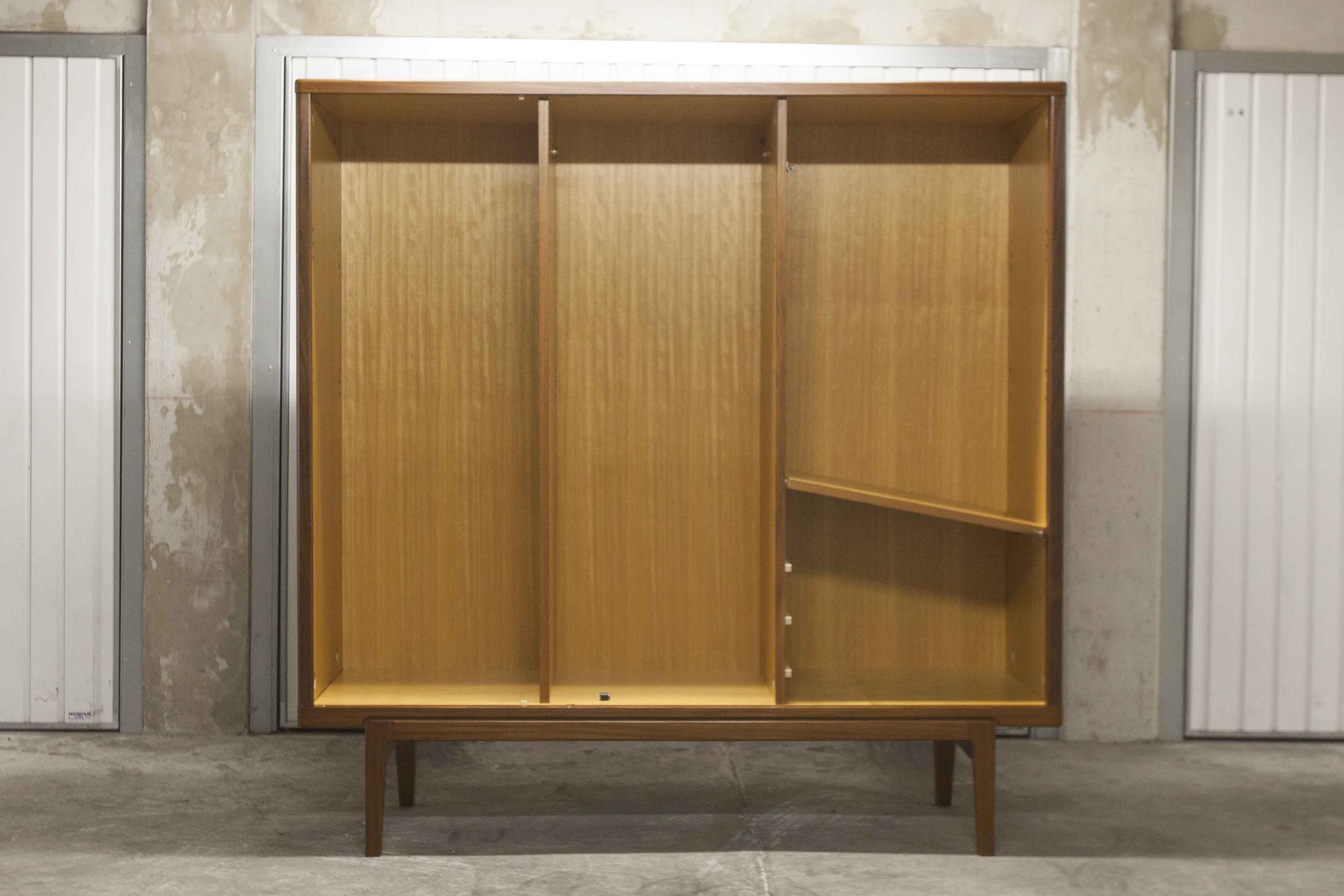 Armoire scandinave en teck 1969 NF Ameublement 202
