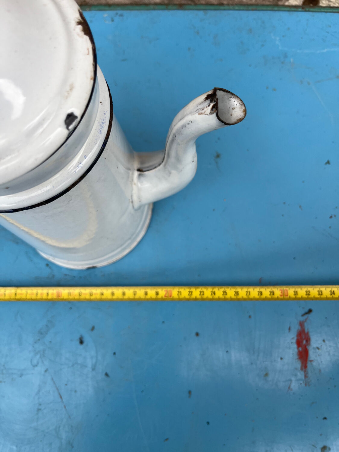 Enamelled coffee maker