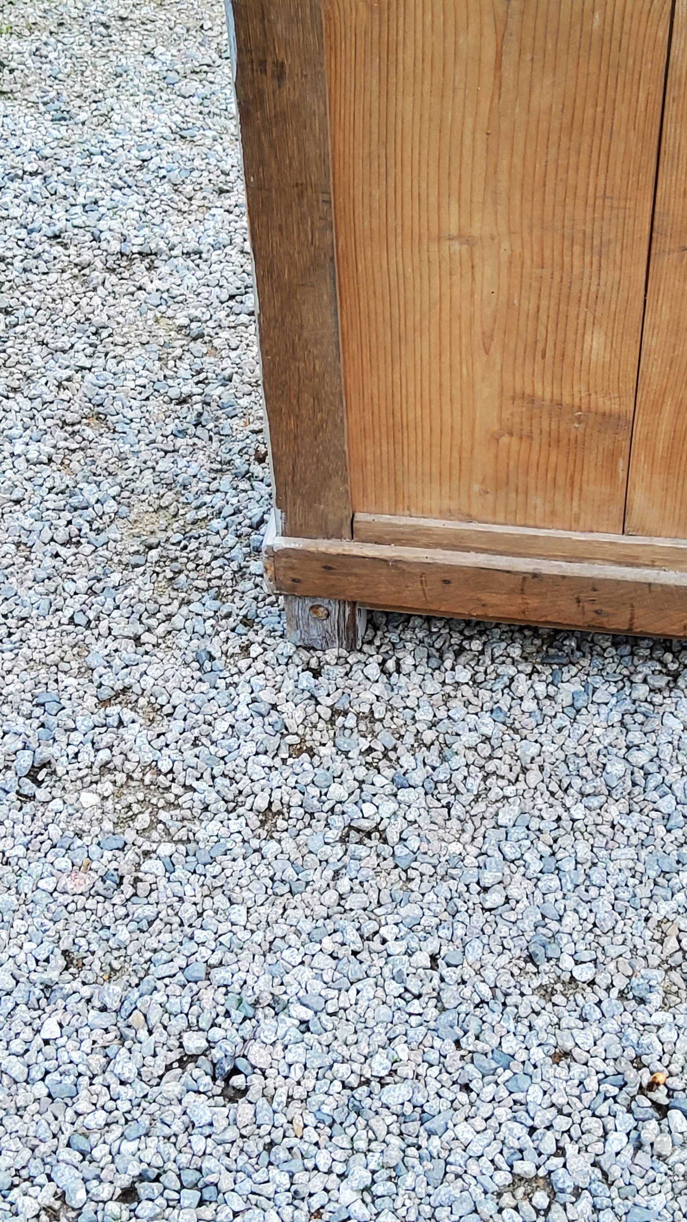 Buffet parisien début XXième siècle en bois massif patine grise