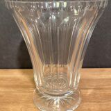 Vase on pedestal in cut crystal mid-twentieth century