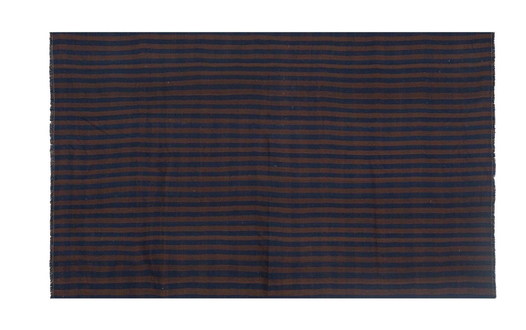 Vintage Turkish kilim, handwoven, 194x302 cm.