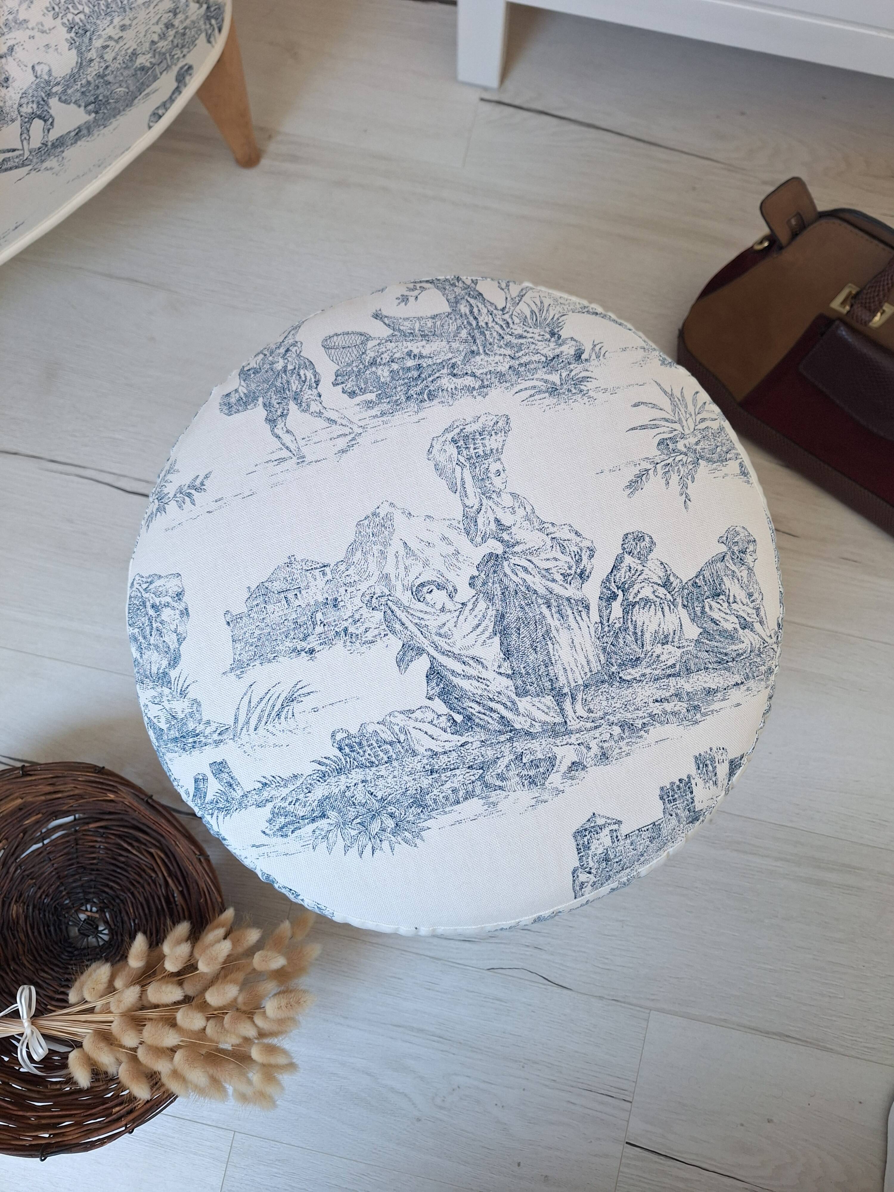 Pouf / Repose pieds vintage en toile de Jouy bleu