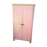 Metal cabinet