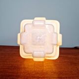 Art Deco Skyscraper table lamp in veined opaline, 1930s