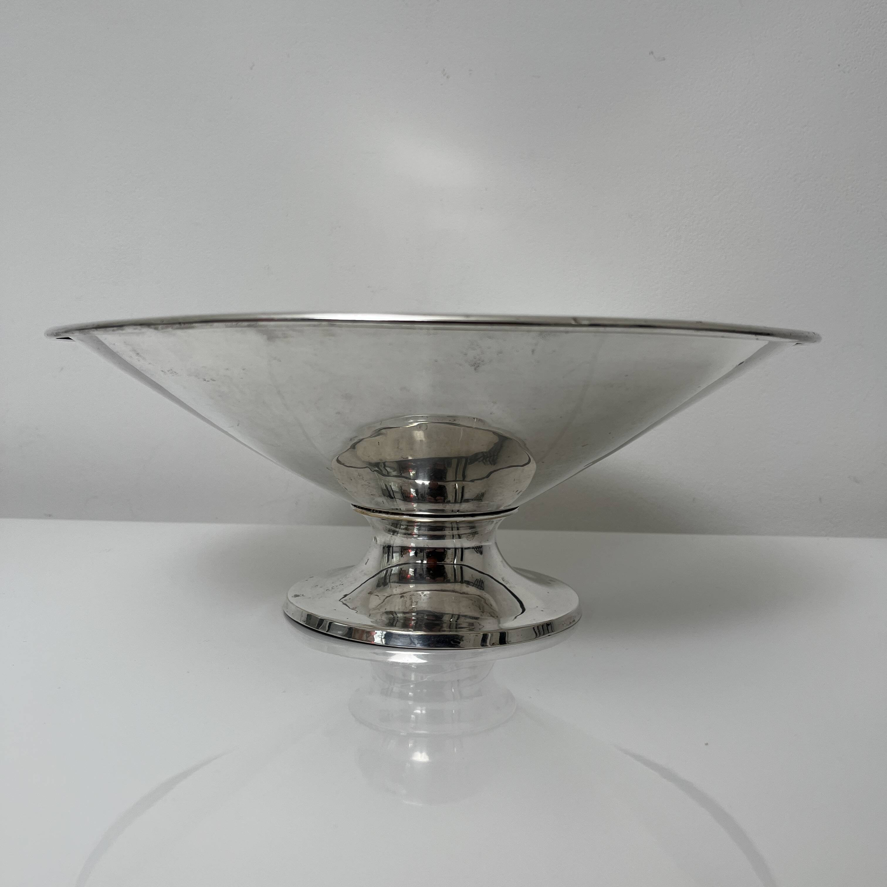 Fruit bowl centerpiece silver metal cabochon