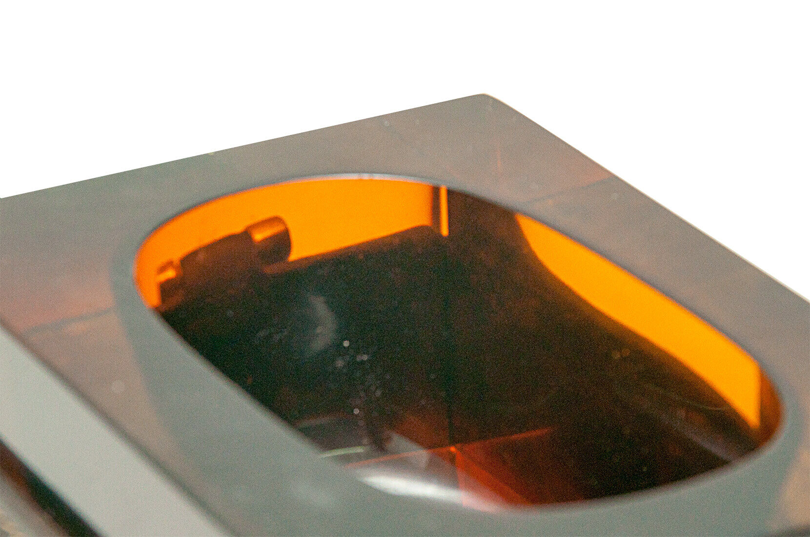 Set of 2 ashtrays made of thick glass and stung saddle leather