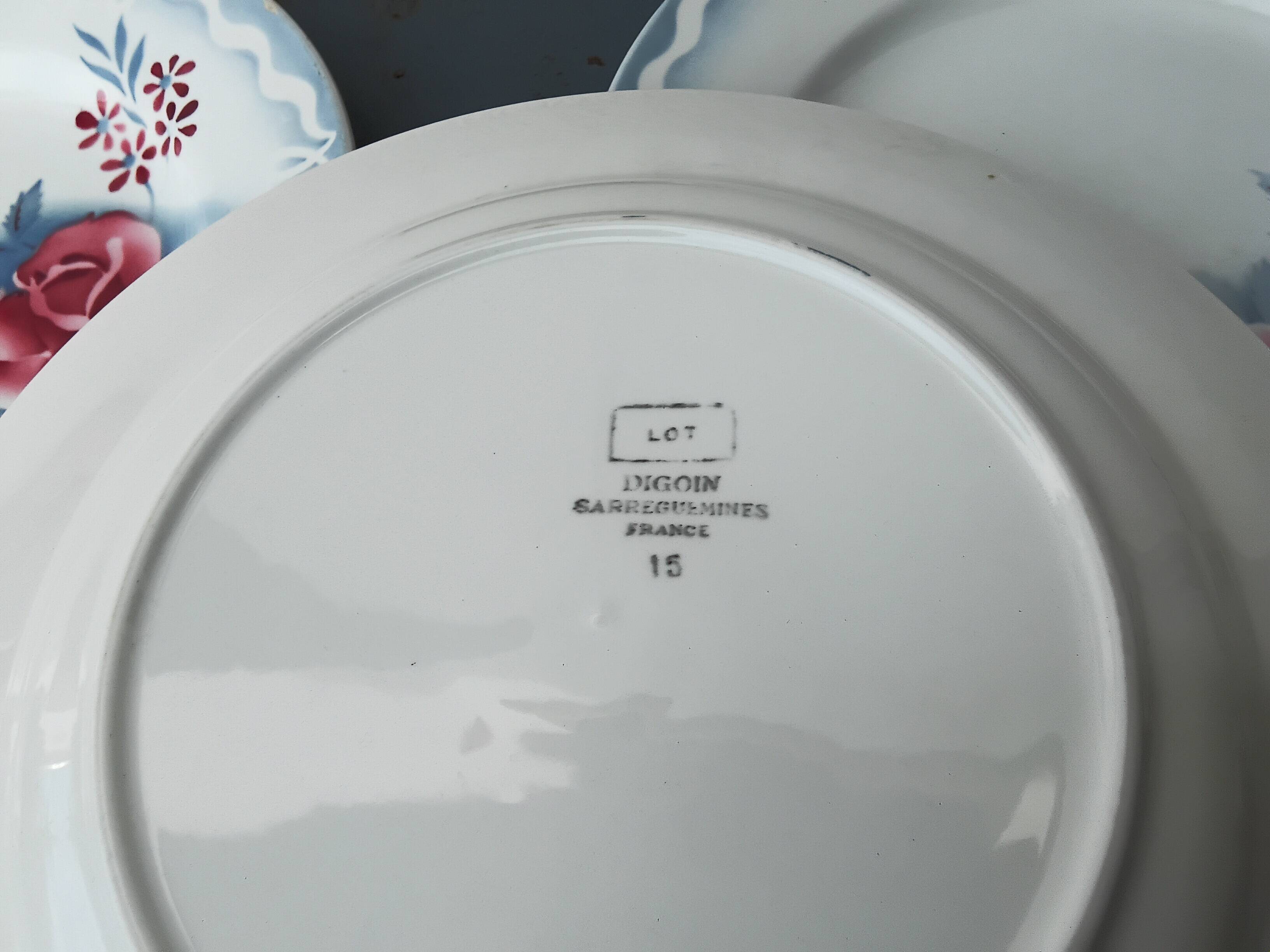 Set of 4 flat plates Digoin Sarreguemines