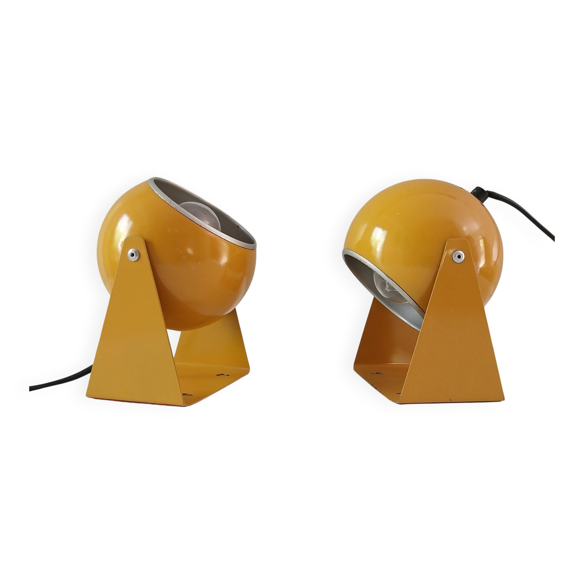 Pair of Italian tablelamps from the 70s.