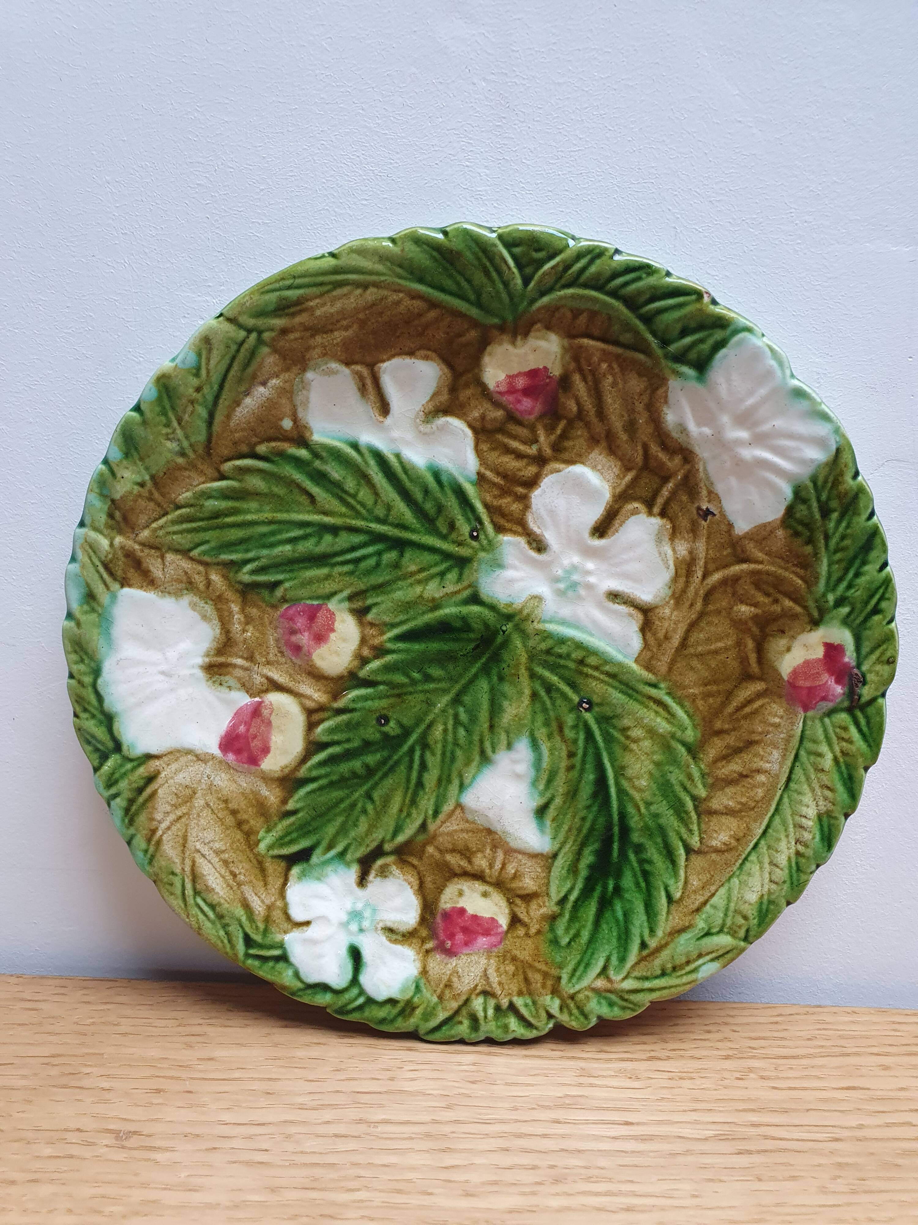 Art Nouveau floral slurry plate