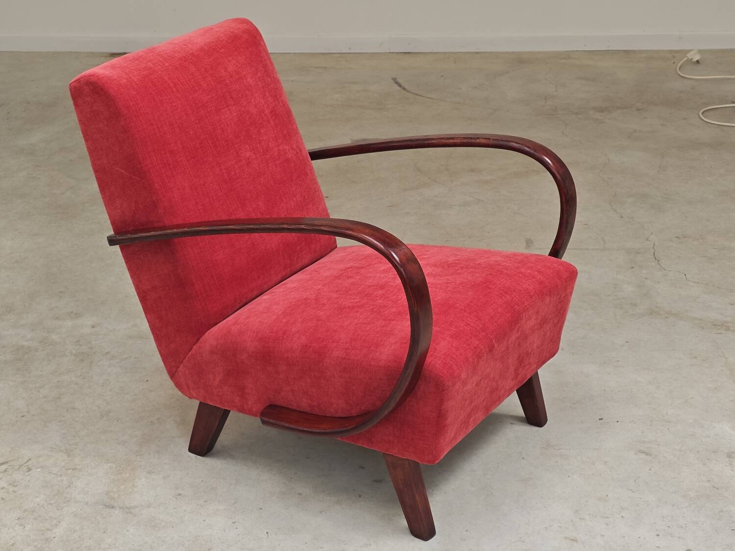 H410 Type C Powder Pink Armchair by Jindrich Halabala for Thonet 1930