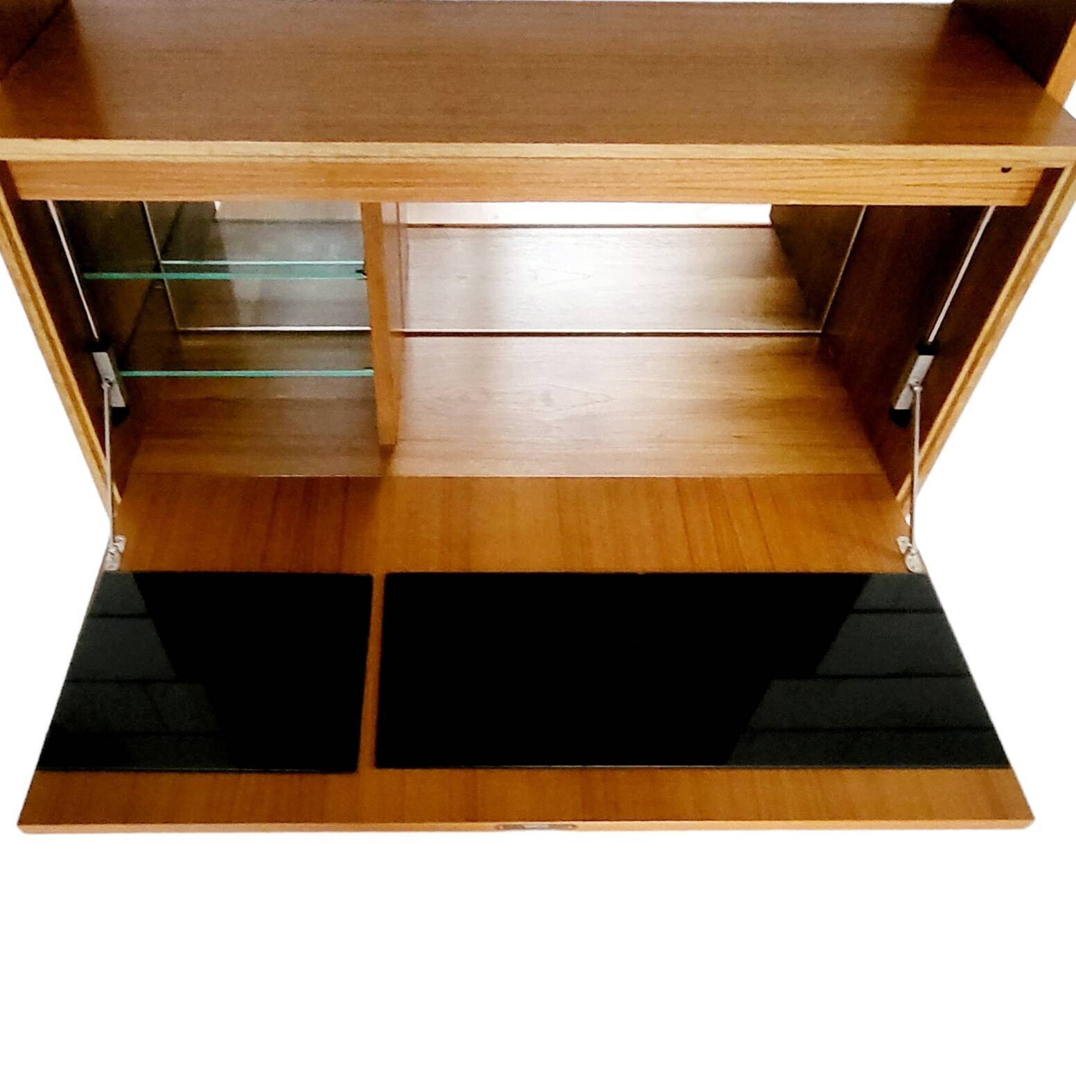 Etagère avec meuble-bar