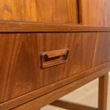 Buffet haut en teck de style moderne du milieu du siècle, fabriqué par Farso Mobelfabrik, Danemark.