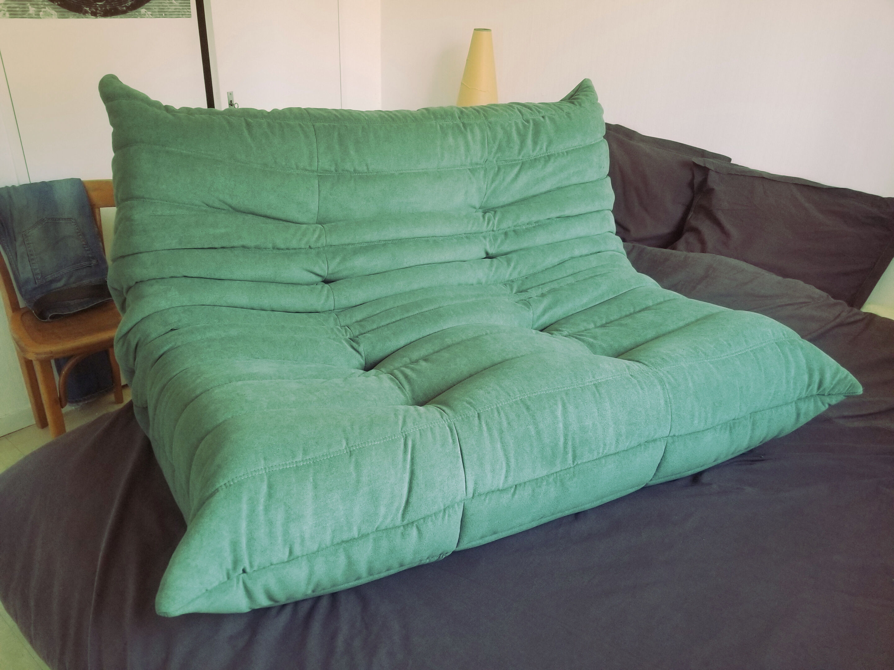 Togo sofa 2 places rehoussé to nine Alcantara Emerald Green