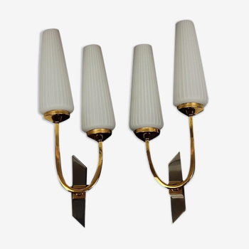 Pair of wall lamps in gilded metal and opaline style white glass
