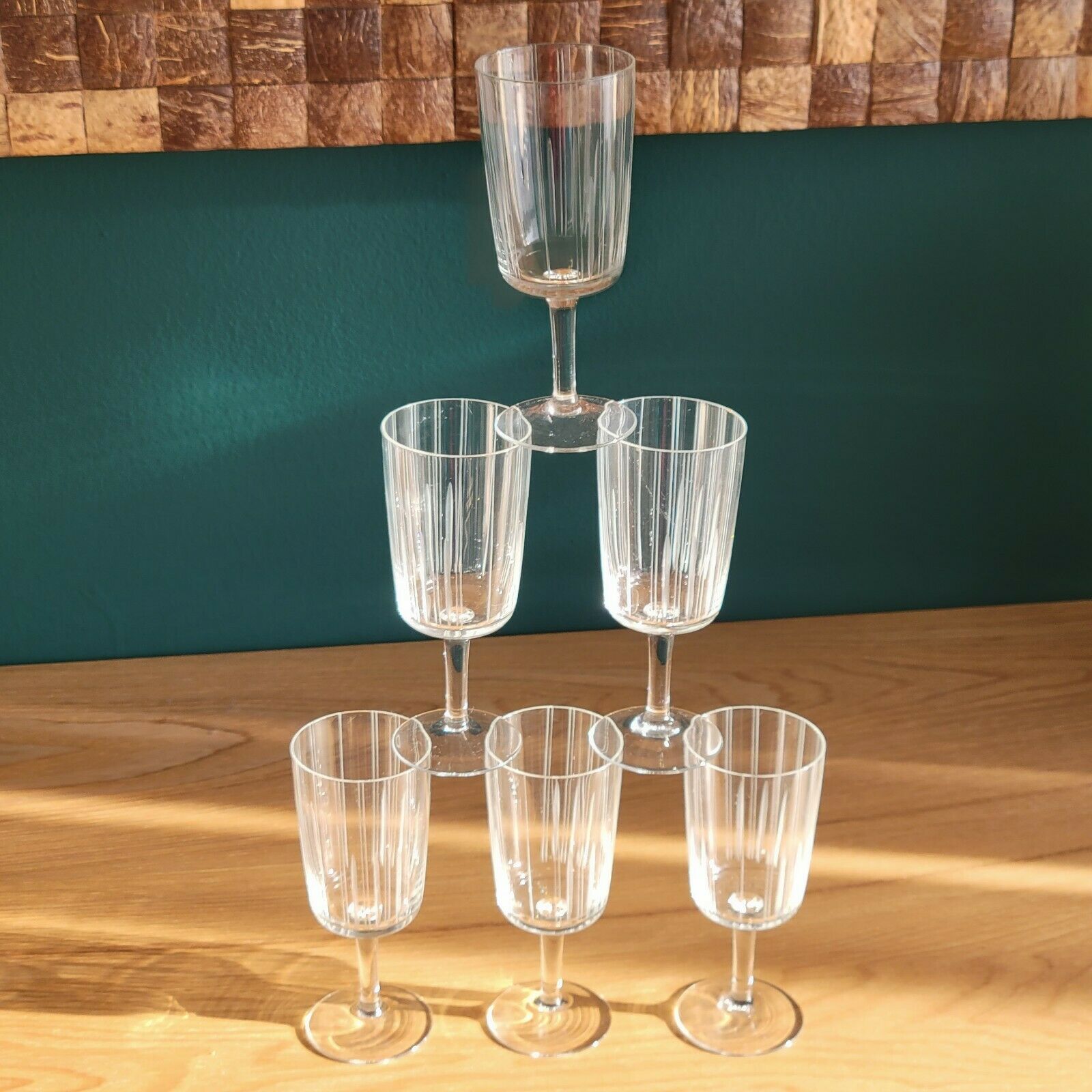 Set of 6 glasses on foot wine or liqueur decoration engraved features art deco