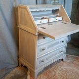 Little secretary