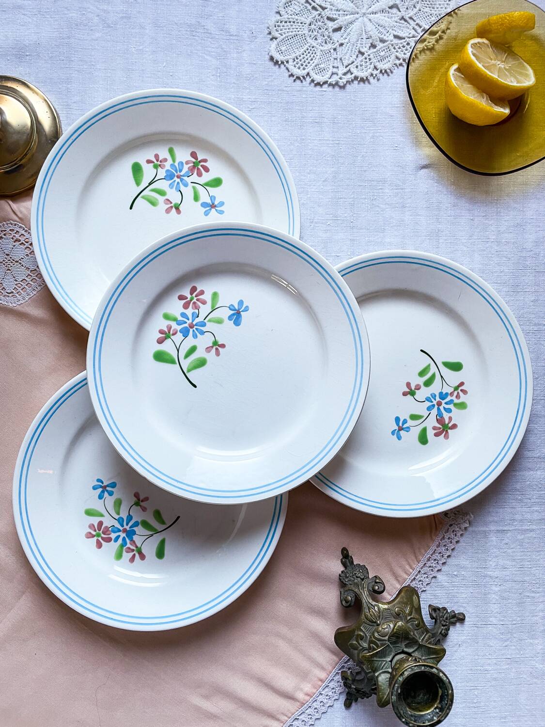 4 Salins dessert plates