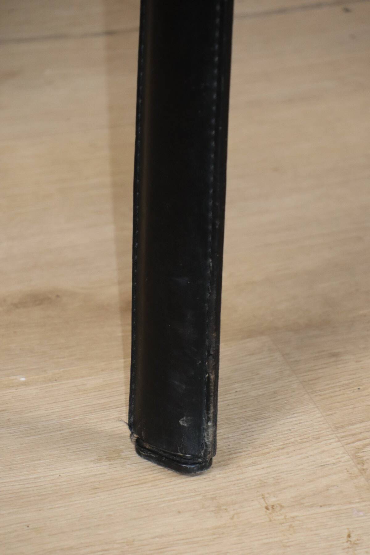 Fauteuil vintage en cuir noir - Années 80