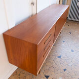 Great uncluttered Scandinavian thread