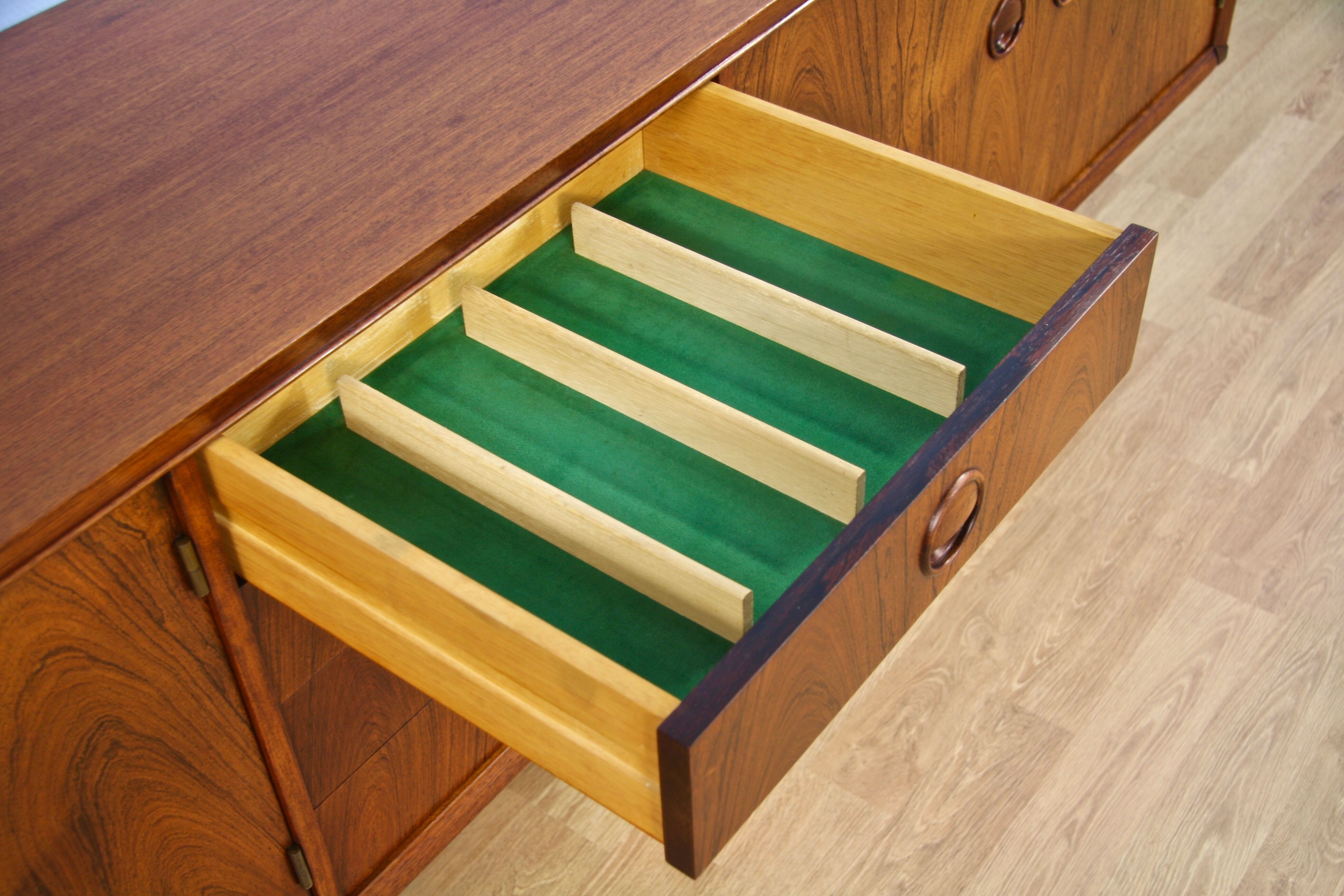 Enfilade XL hollandais en palissandre par William Watting pour Fristho, années 1960