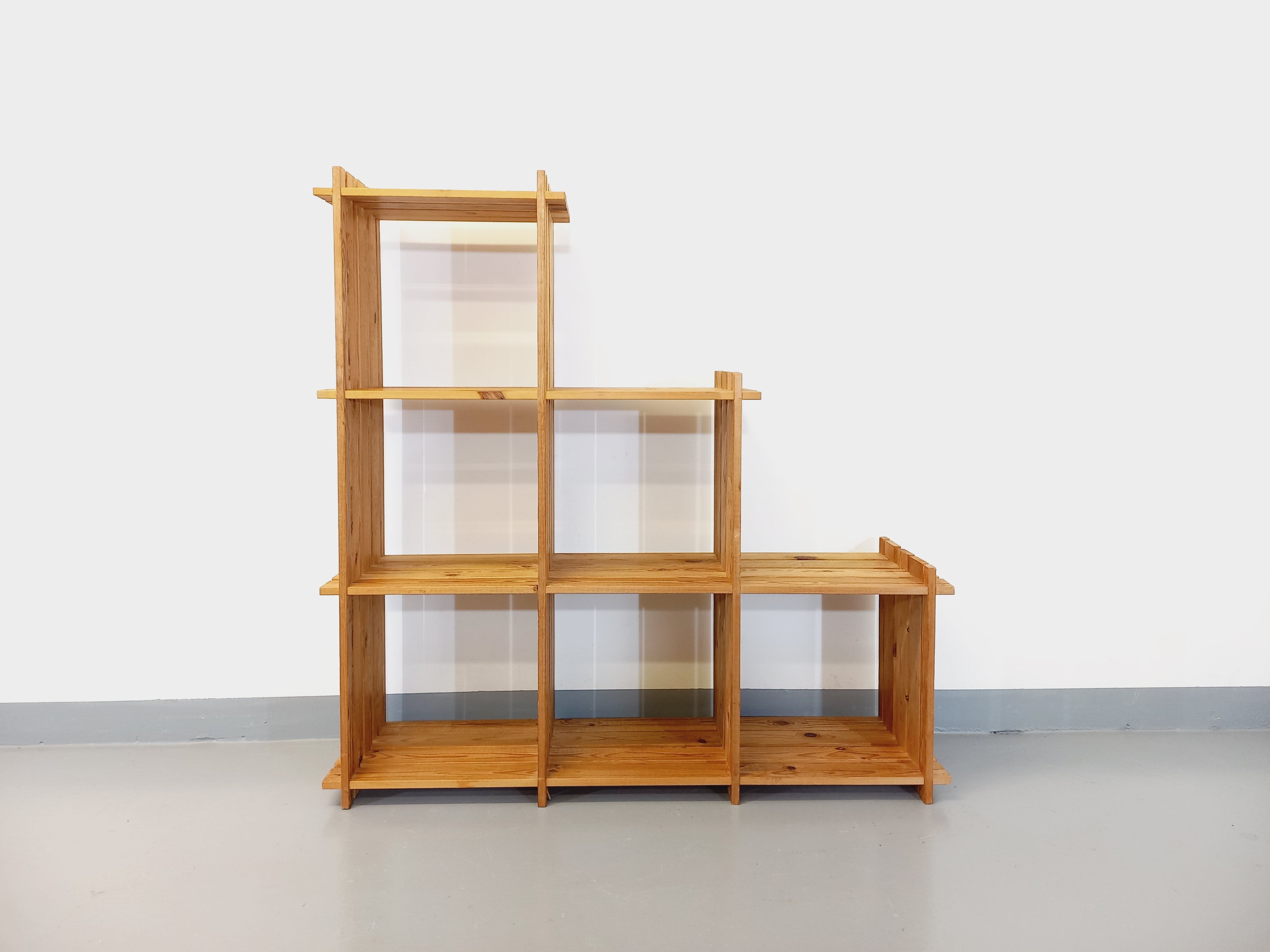 Bookcase vintage pine staircase shelf from the 80s in the style of Maison Regain