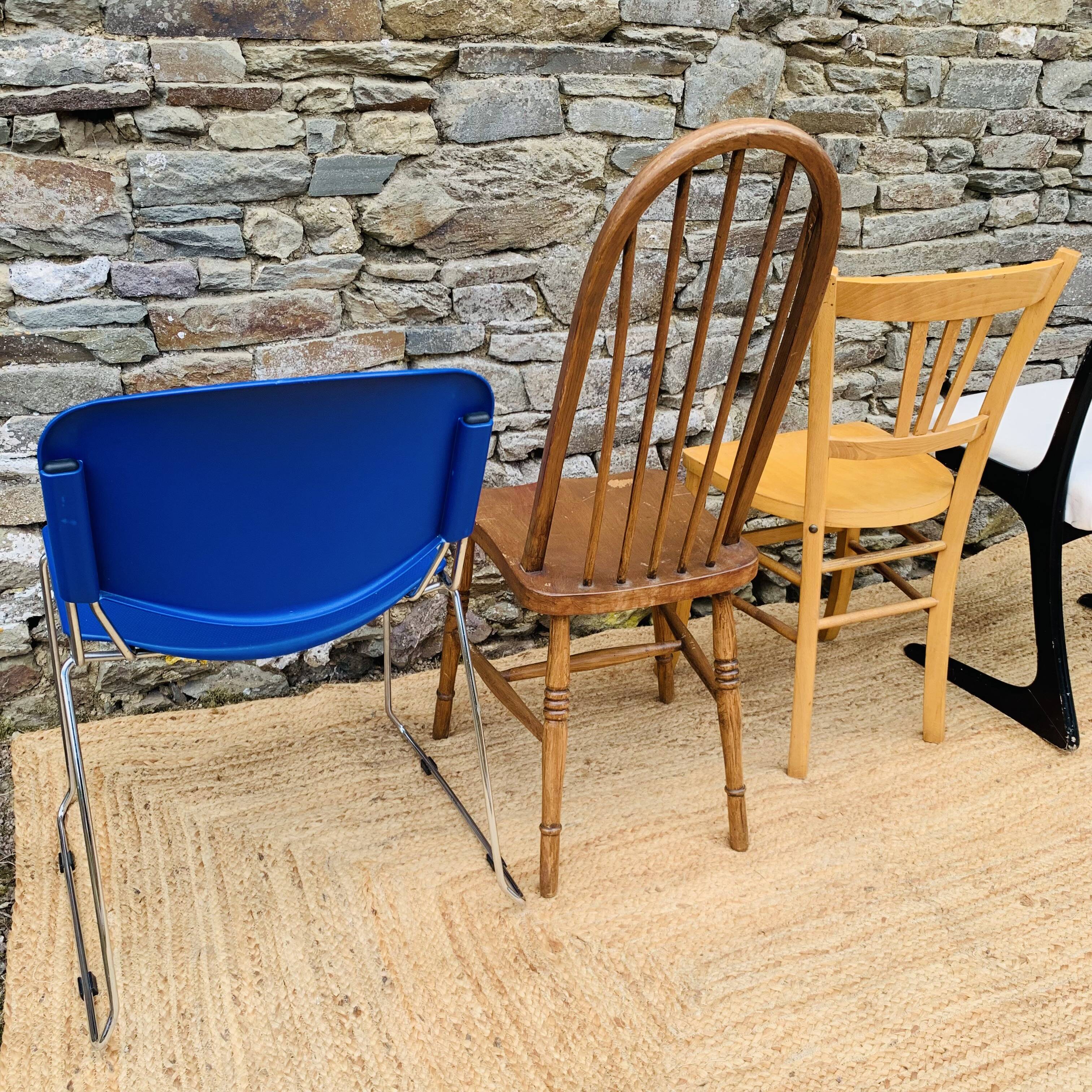 Ensemble de 4 chaises dépareillées