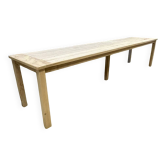 Farm table