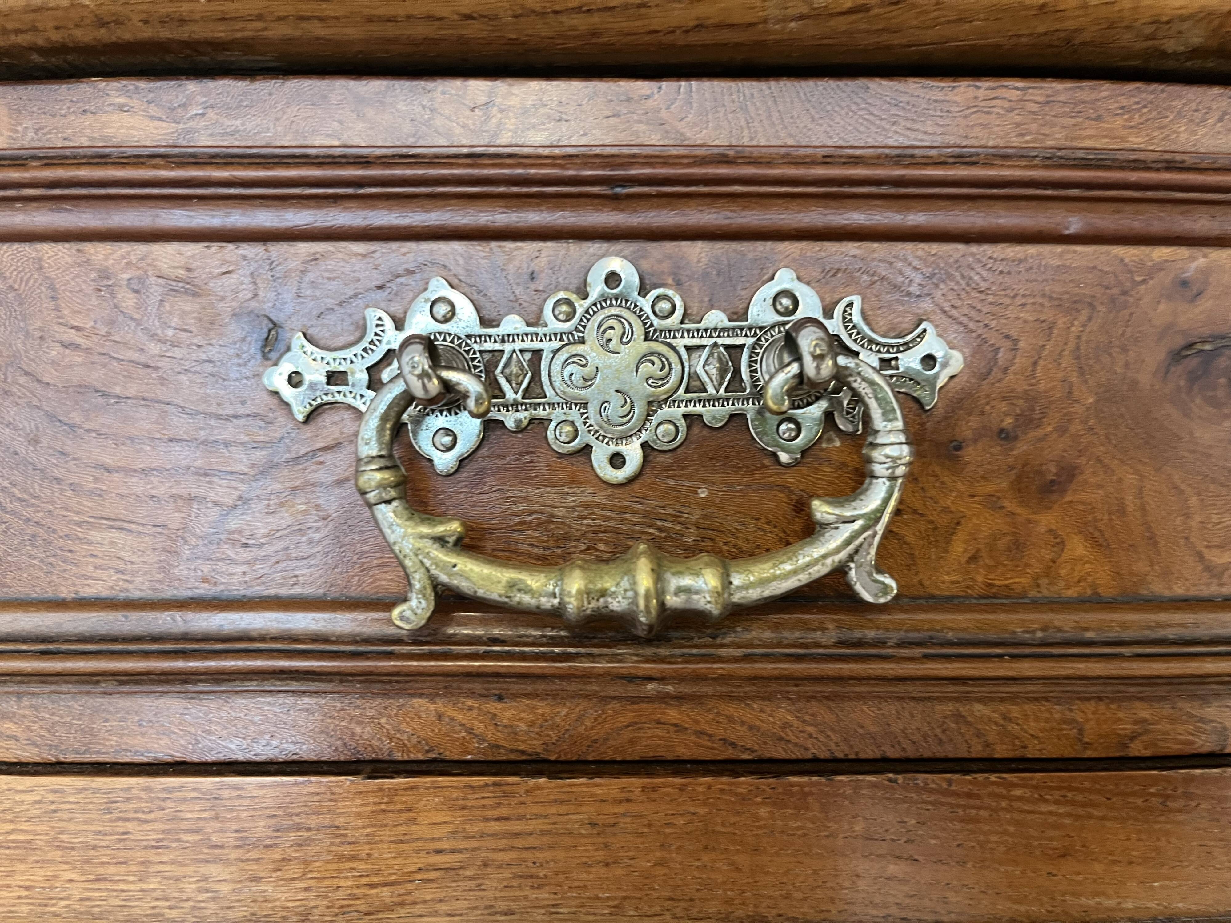 Family buffet in elm wood